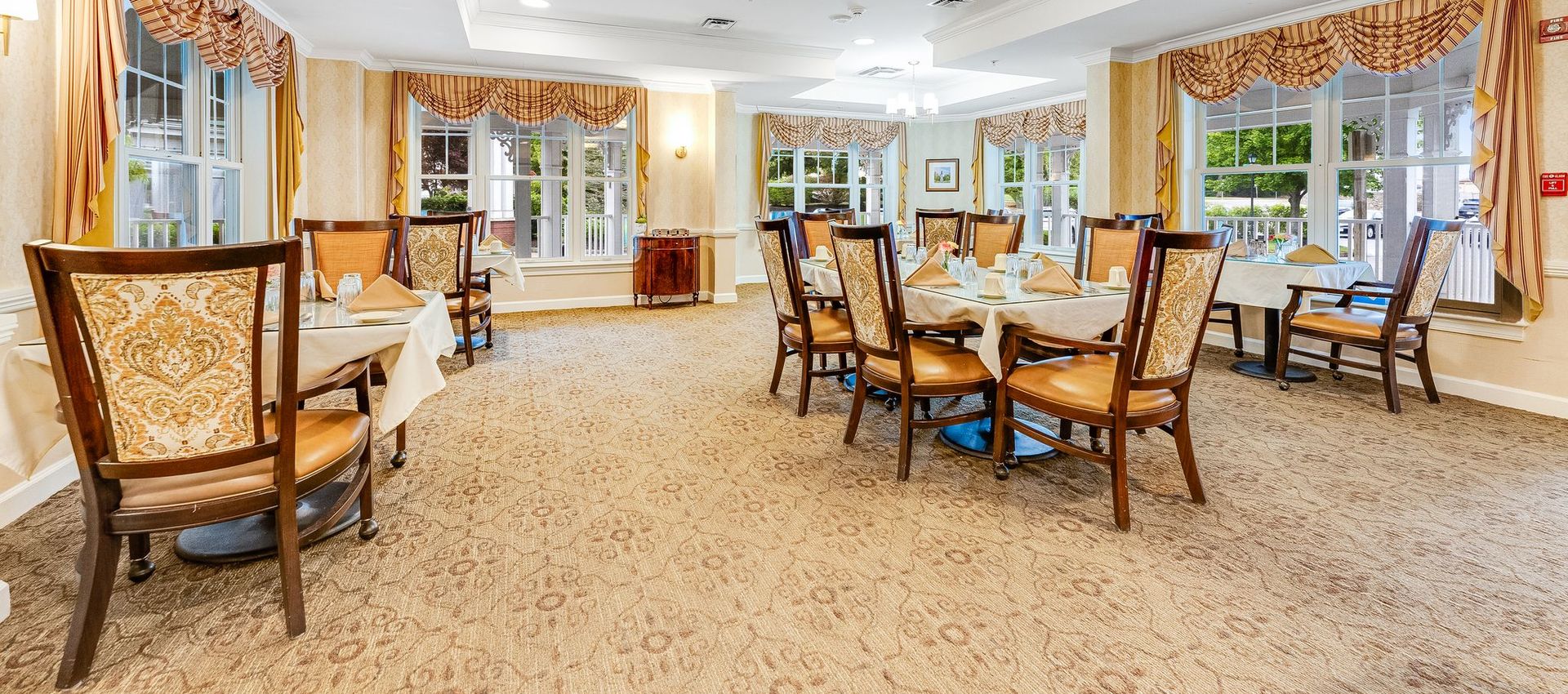 Dining Room, Sunrise of Braintree