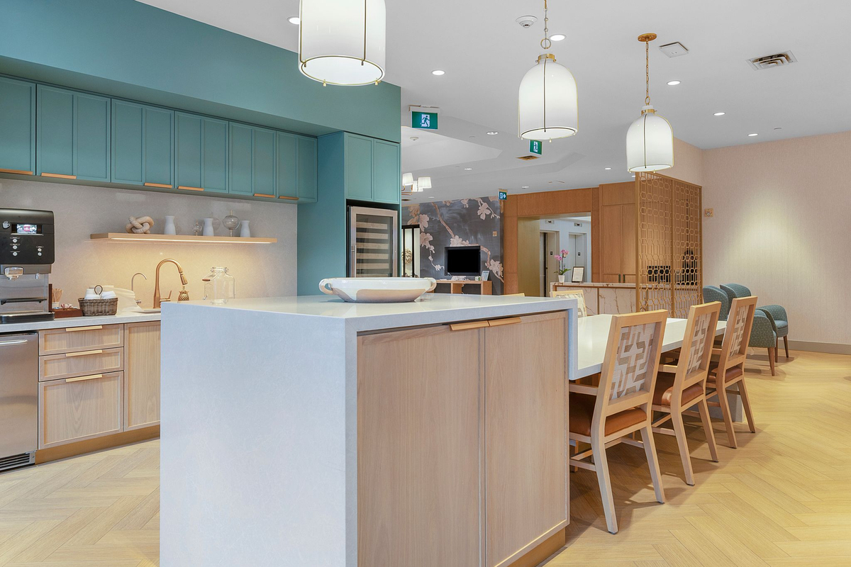 Sunrise of Thornhill | Bistro