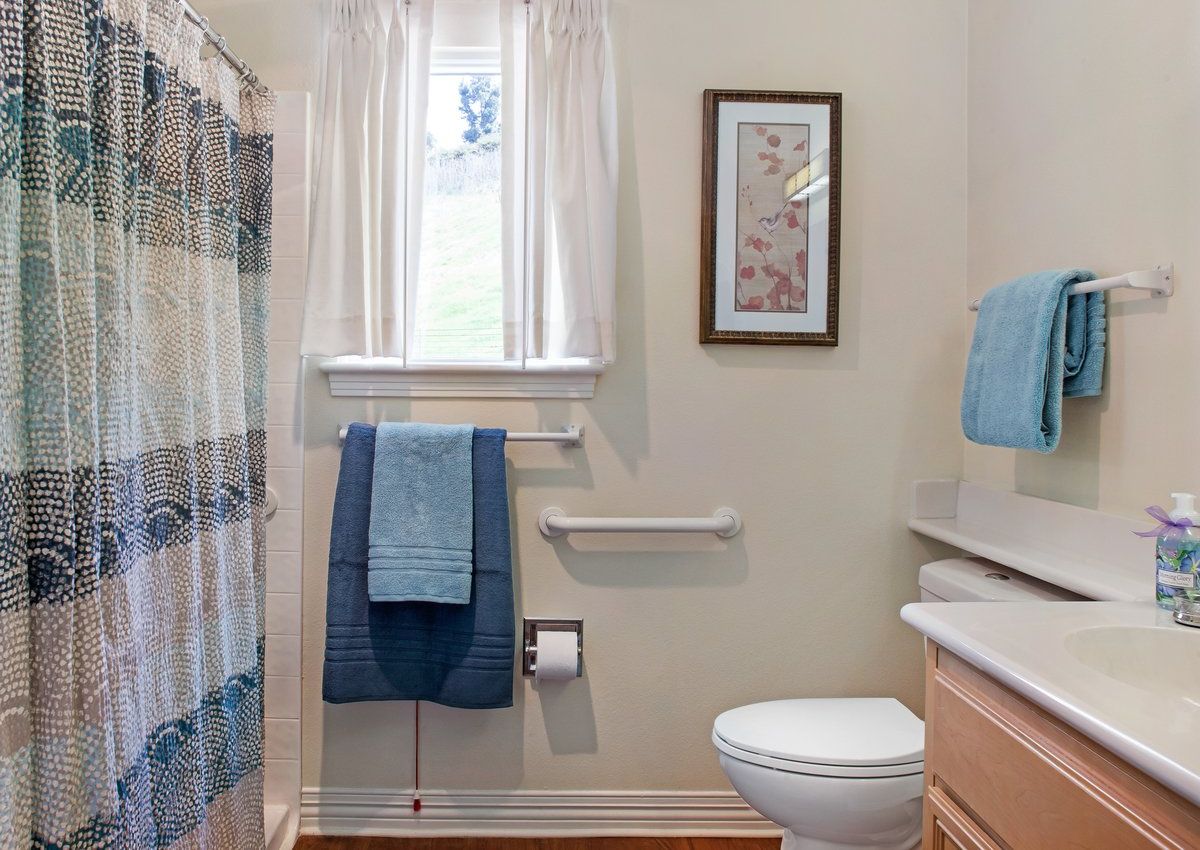 In-suite bathroom, Sunrise of Fullerton