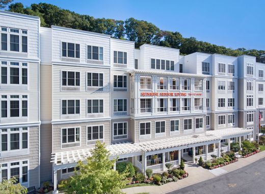 Sunrise of Staten Island I exterior