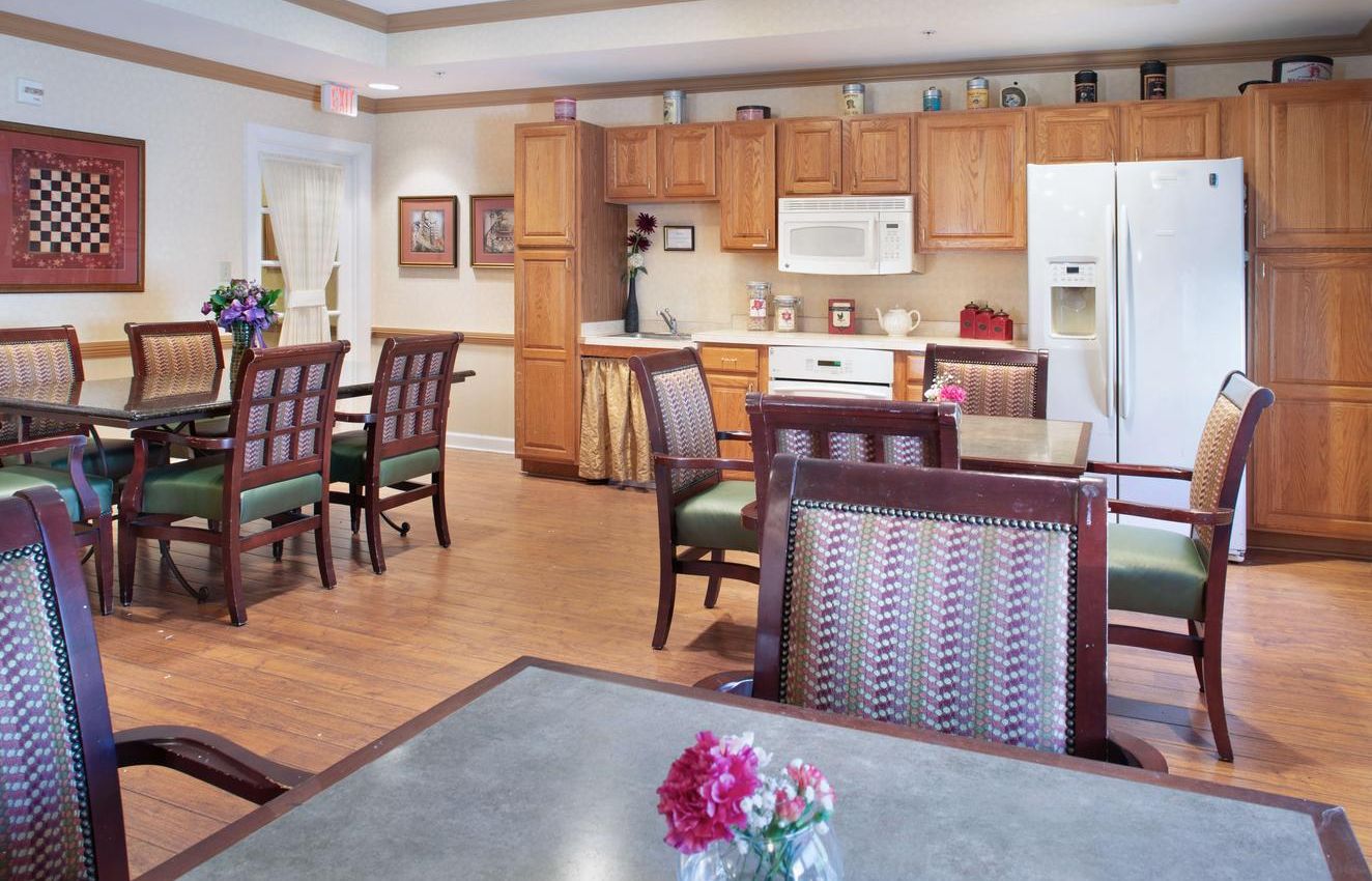 Virtual Tour & Photo Gallery Sunrise of Lower Makefield, PA