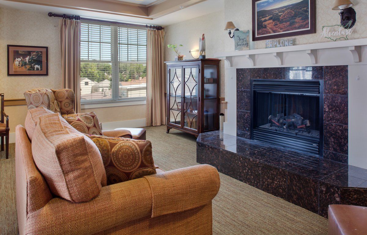 Living Room at Sunrise at Holladay