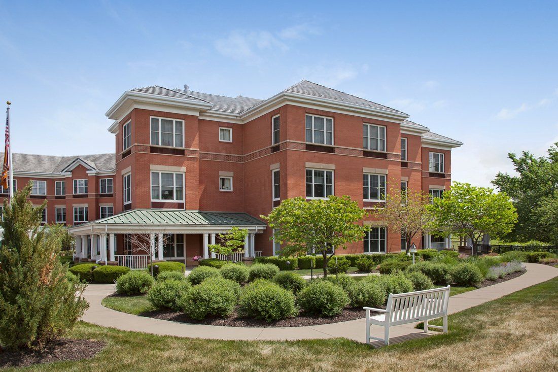 Sunrise of Leawood Rear Courtyard