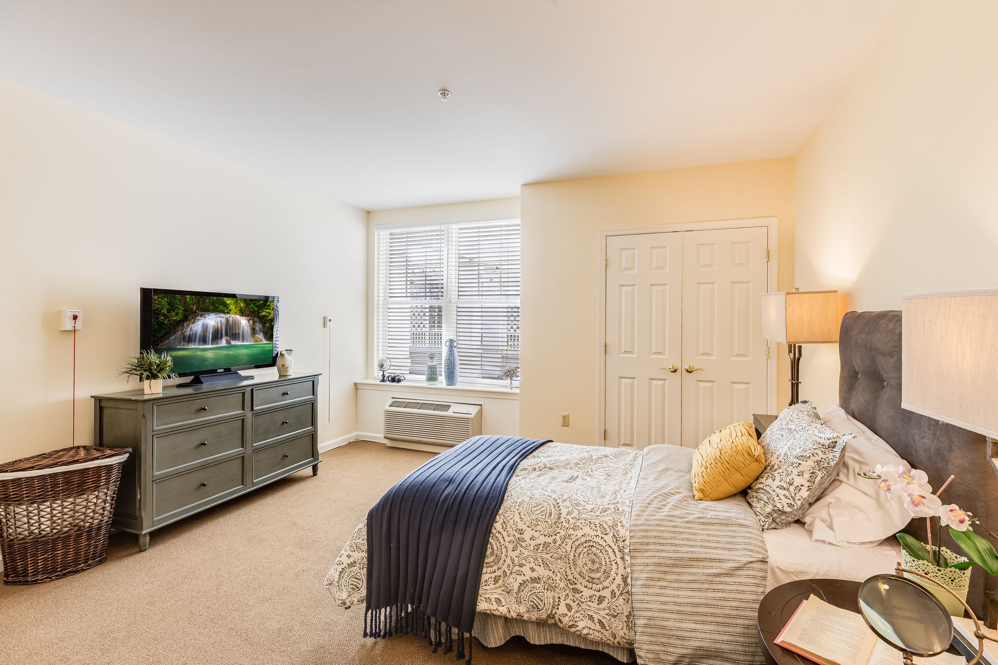 Sunrise on Vernier | Bedroom