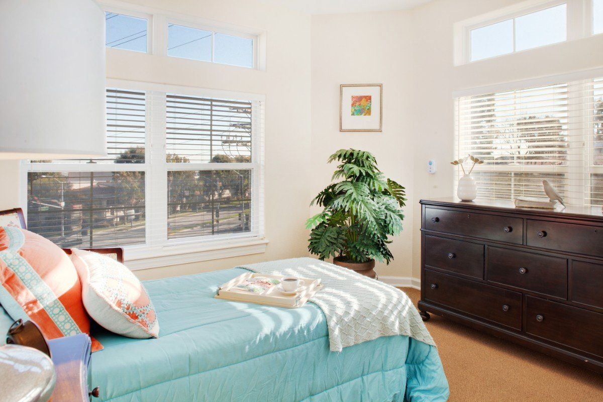 Suite Bedroom, Sunrise at Palos Verdes