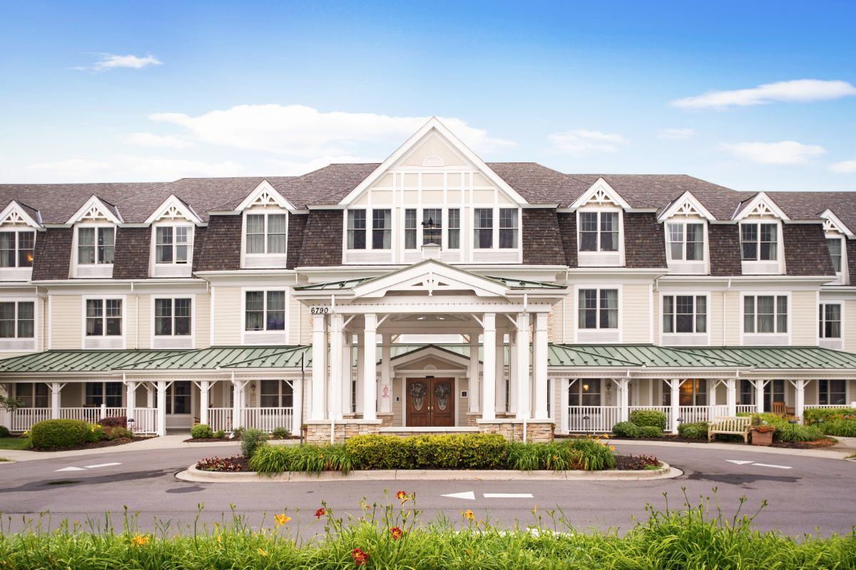 Assisted Senior Living in Bloomfield Hills, MI Sunrise of Bloomfield