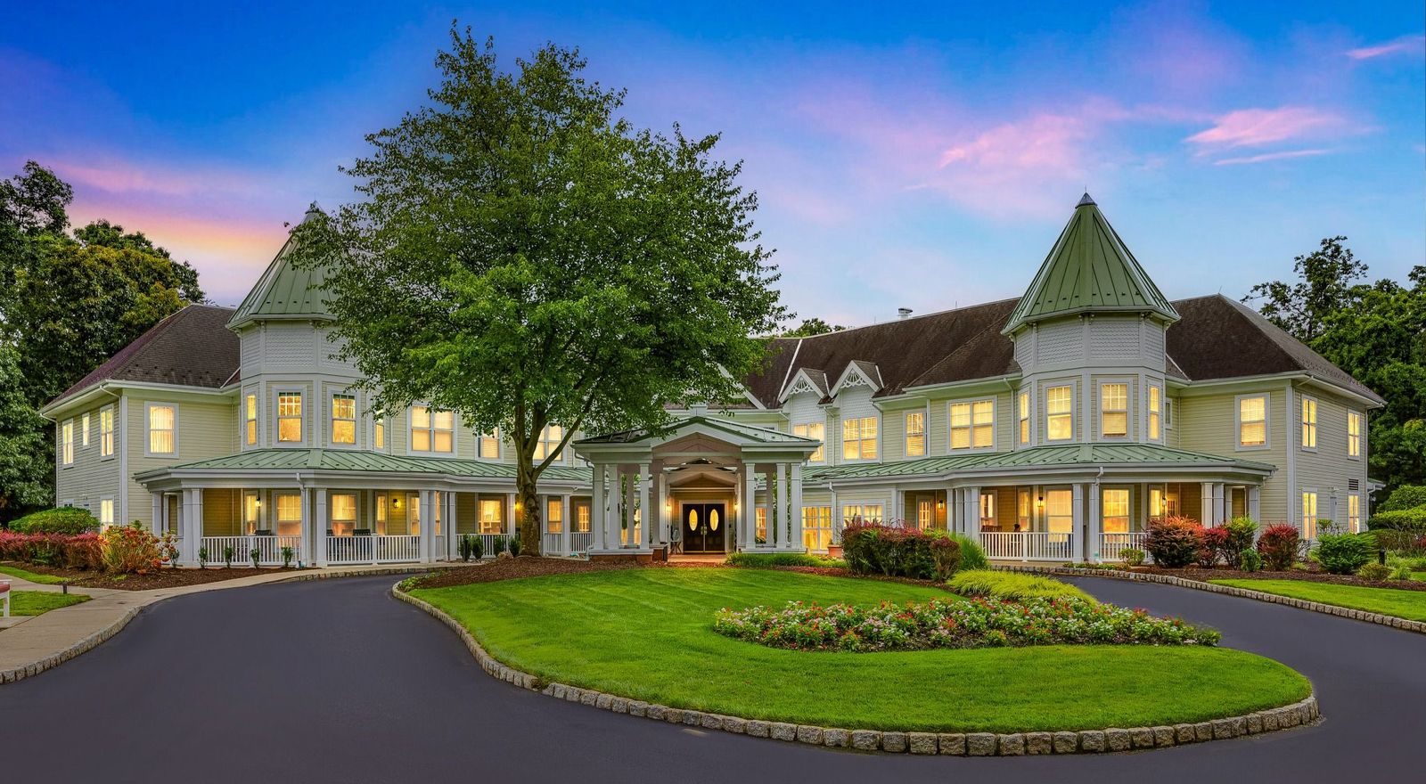 Sunrise of Old Tappan | Assisted Living & Memory Care in Old Tappan, NJ