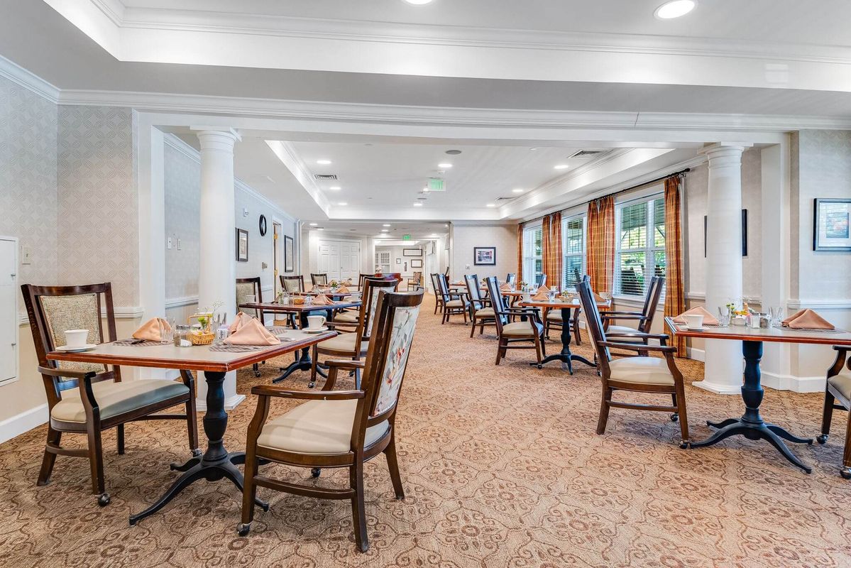 Sunrise at Cherry Creek | Dining Room