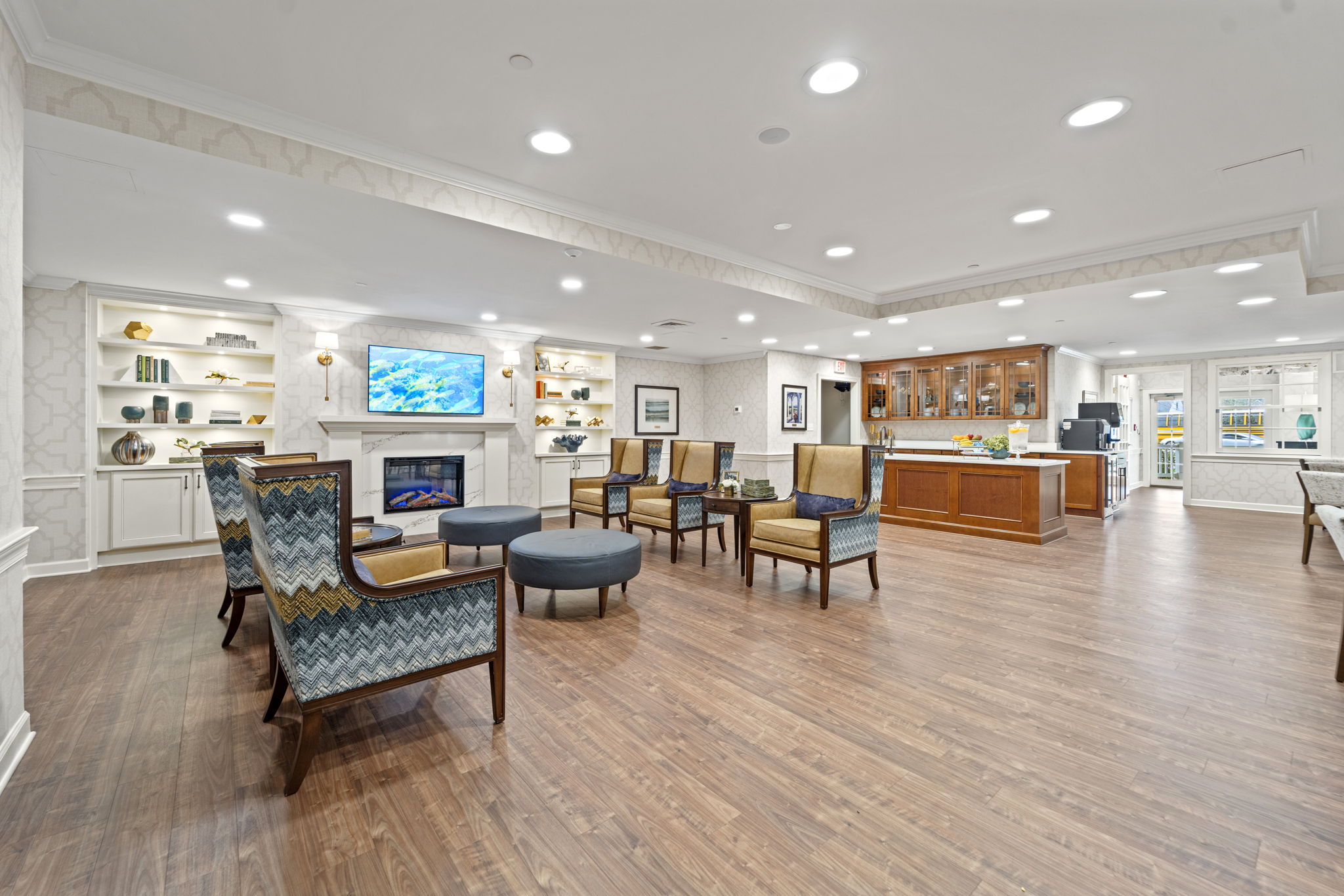 Living Area | Sunrise of Falls Church 