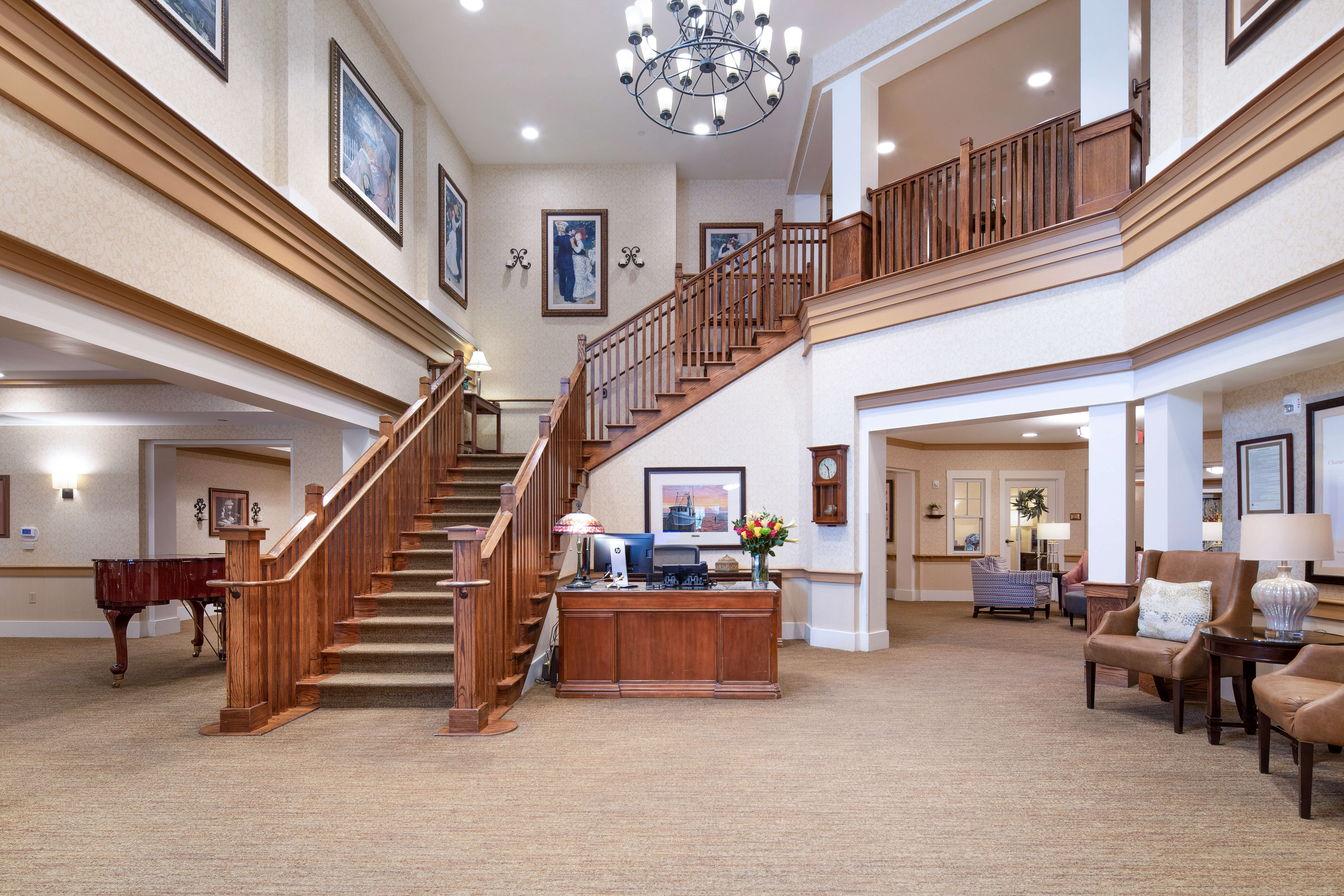 Lobby | Sunrise on Hillcrest