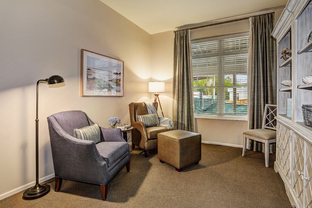 Sunrise of Fairfield | Suite Living Room