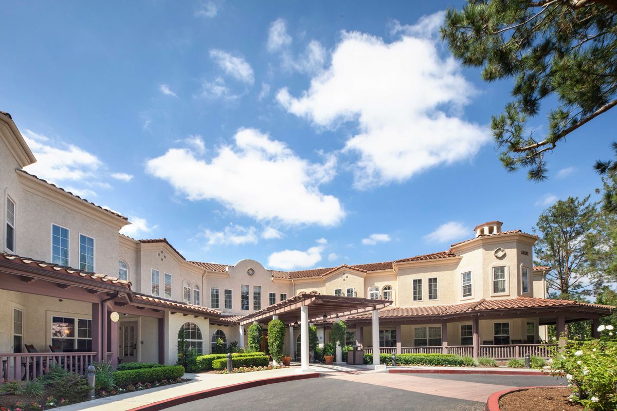 Virtual Tour & Photo Gallery | Sunrise of Mission Viejo, CA